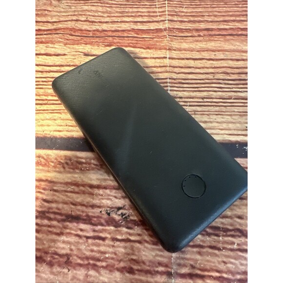 Anker PowerCore Slim 10000mAh Power Bank - Black - Picture 4 of 8